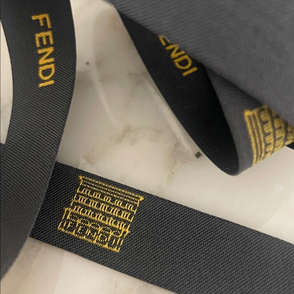 FENDI Signature Ribbon - Picture 3 of 4